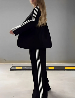 Conjunto Feminino de Alfaiataria Esportiva com Blazer Oversized e Calça com Listras Laterais - Luizza